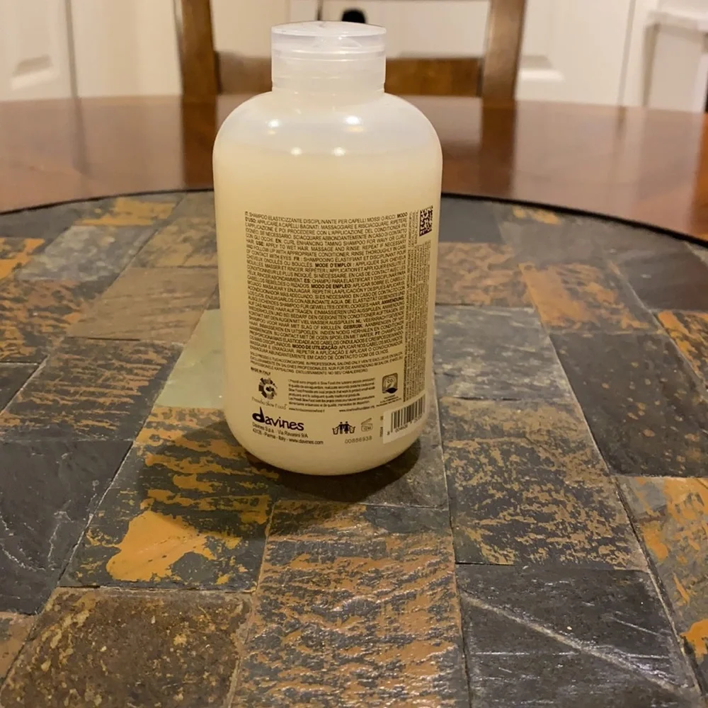 Davines Love Wavy or Curly Hair Shampoo 8.45 oz